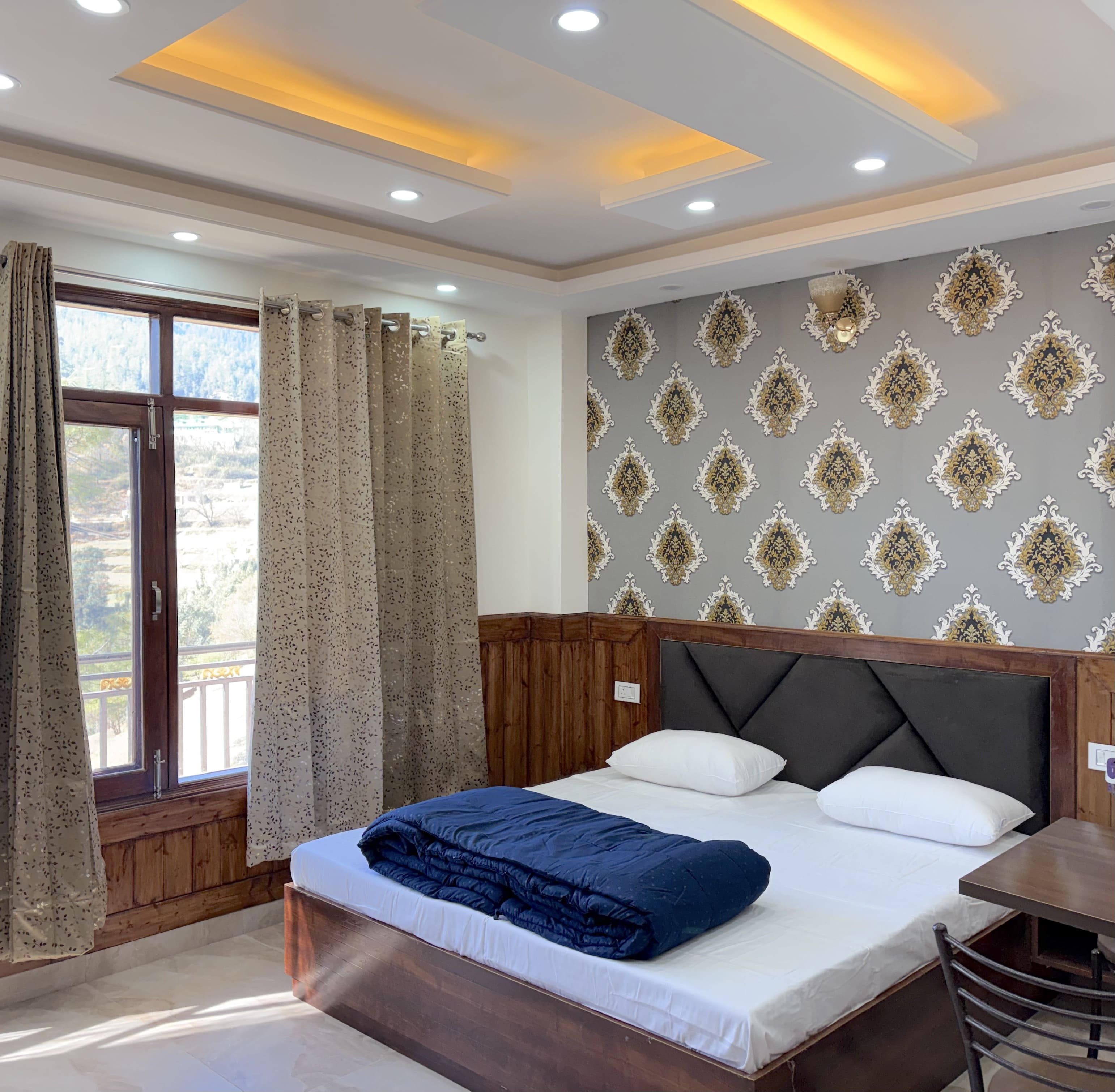 Hamilton Vista cozy bedroom