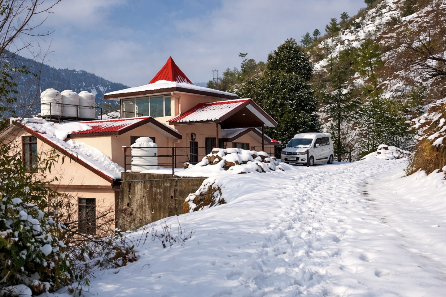 Hamilton Vista room view 12